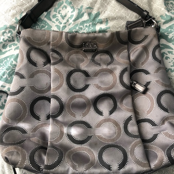 Coach Isabelle Madison Dotted Op Art GUC - Picture 3 of 8